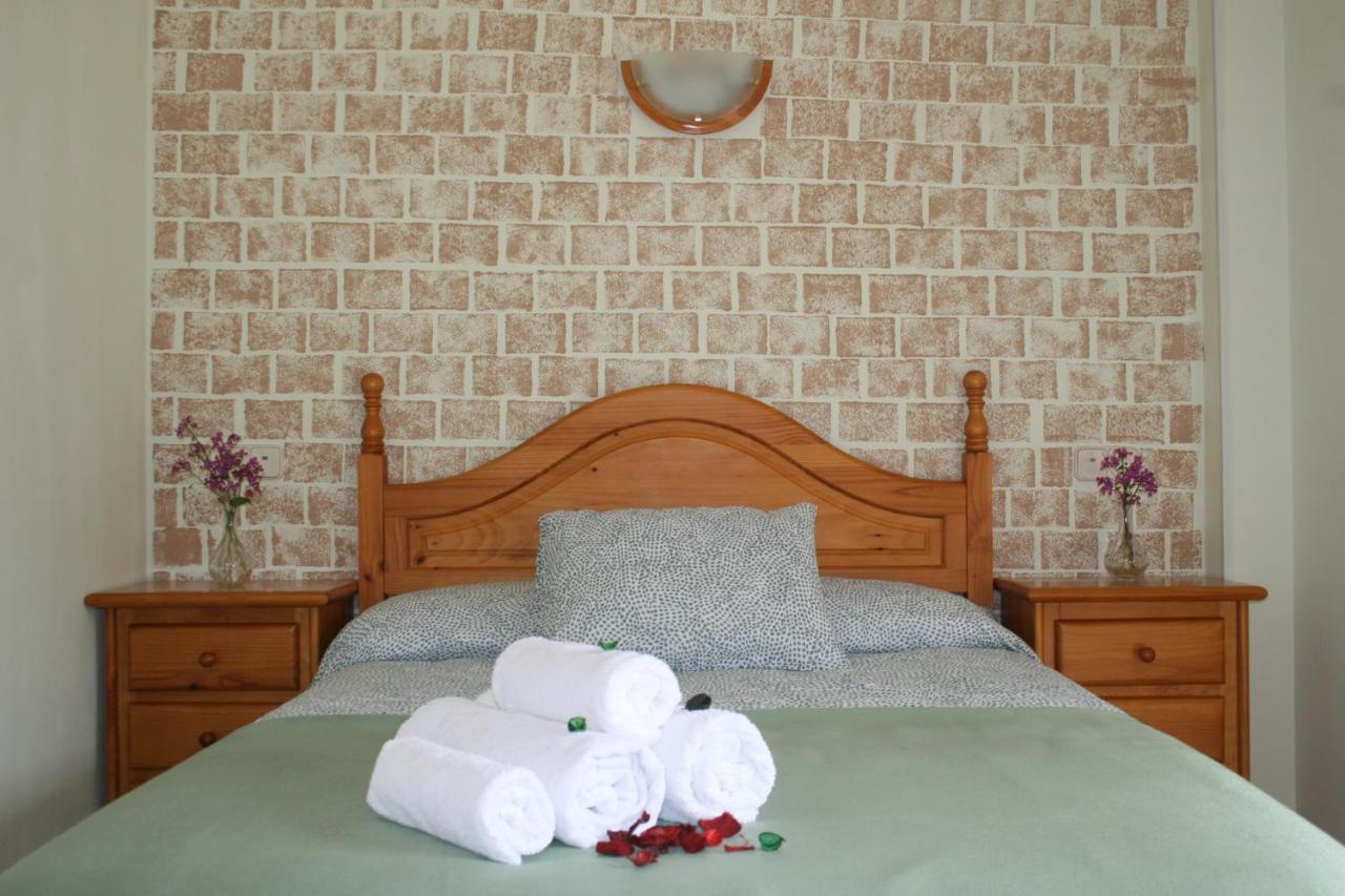 Fonda Naval Hotel Escalona  Ngoại thất bức ảnh